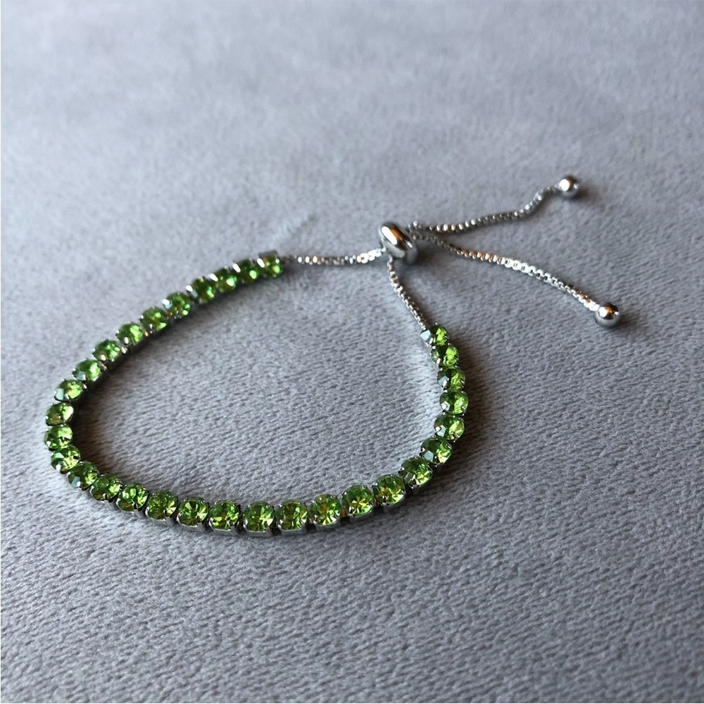 Green Crystal Adjustable Bracelet ~ Copper Platinum Plated ~ Brand New